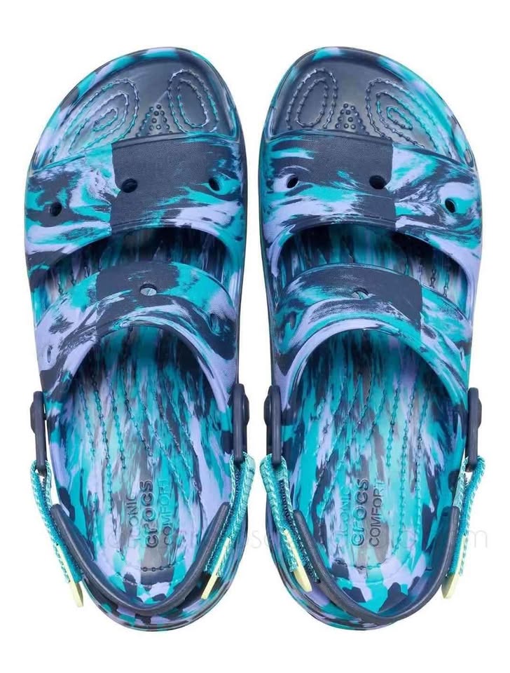 SANDALIAS CROCS ALL-TERRAIN MARBLED 4